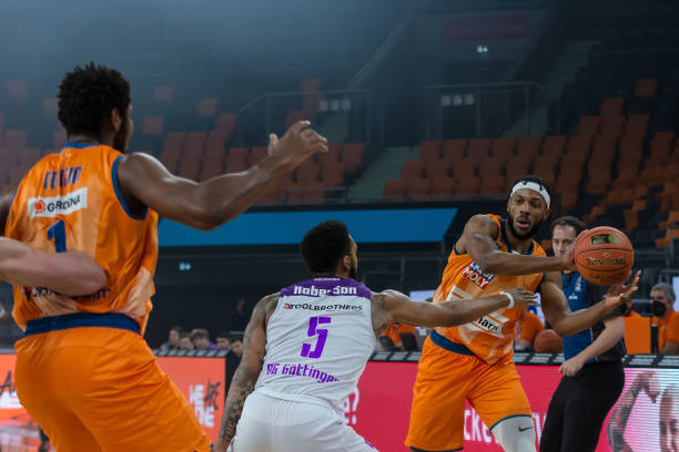 出并达到更 出并达到更