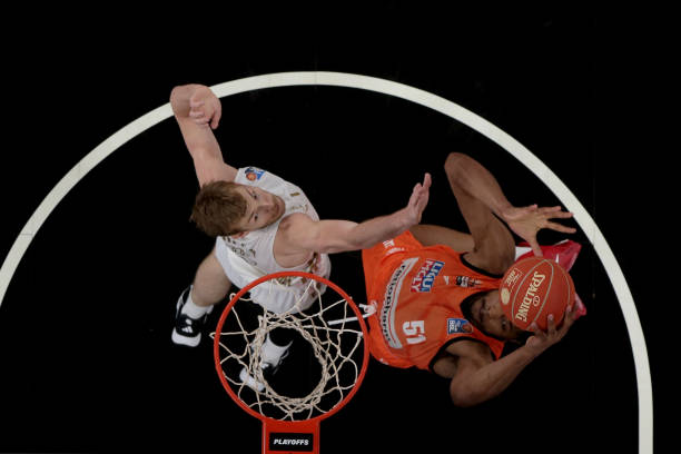 通过拉开防 通过拉开防