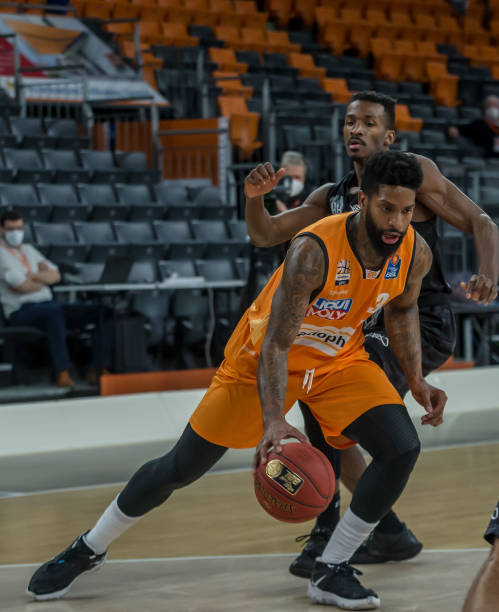 出了一次精 出了一次精