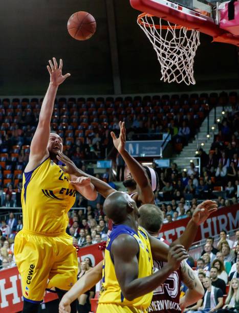 郑钦文退出 郑钦文退出